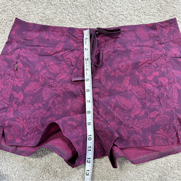Title Nine Women’s Incrediboardie 2.0 Board Shorts 2.5" Outdoor in Kona Purple 8 - Picture 16 of 16